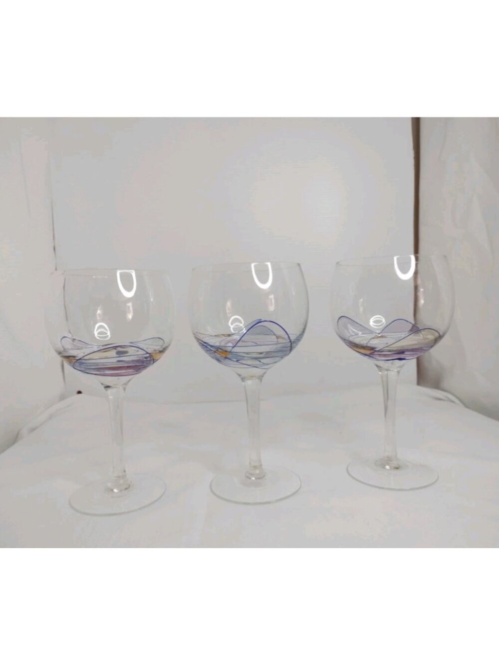 Set Of 3 Artland Helios Swirling Balloon Crystal Wine Glass